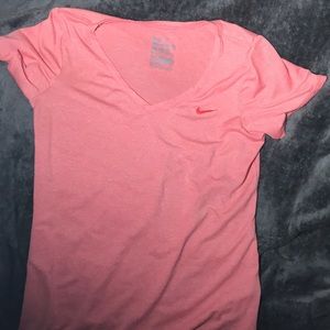 “The NIKE Tee” dri-fit t-shirt